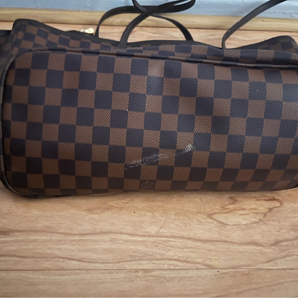 Brown Checkered Tote Bag with Pouch - Picture 2 of 3